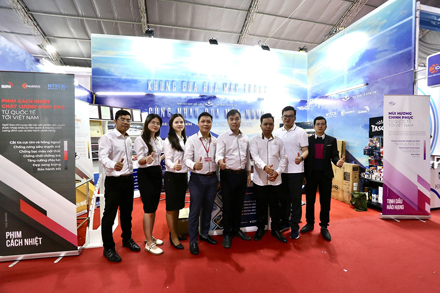 Gian hàng công ty Phim Ngôi Sao sôi động từ ngày đầu tiên tại triển lãm Vietbuild Hà Nội 2023